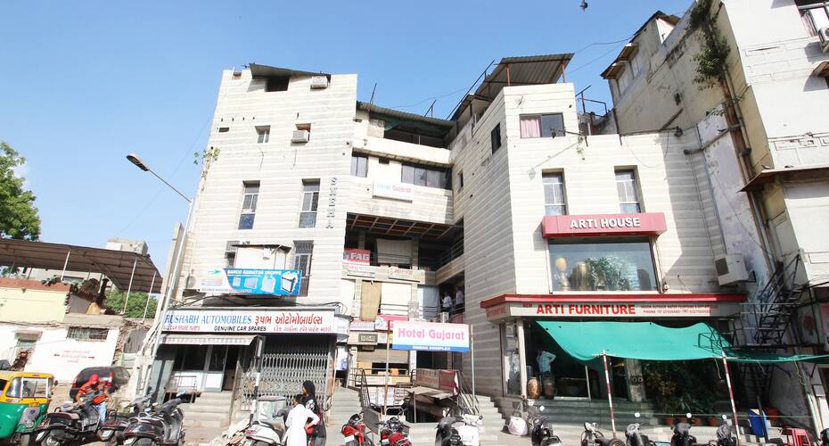Hotel Gujarat, Ahmedabad 1